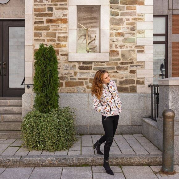 Eclipse by Kiki Price – Vegan Suede Black Booties, New in Box - Picture 2 of 7